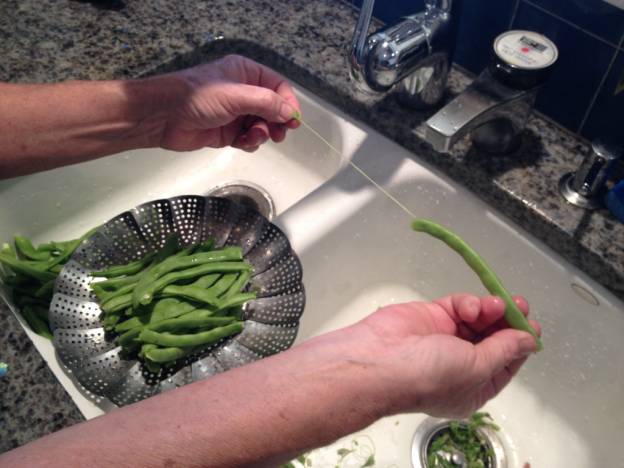 How To String Green Beans